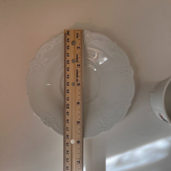 4 Christmas Tree Tirschenreuth Baronesse Teacups with Saucers Demitasse Germany - Picture 7 of 16